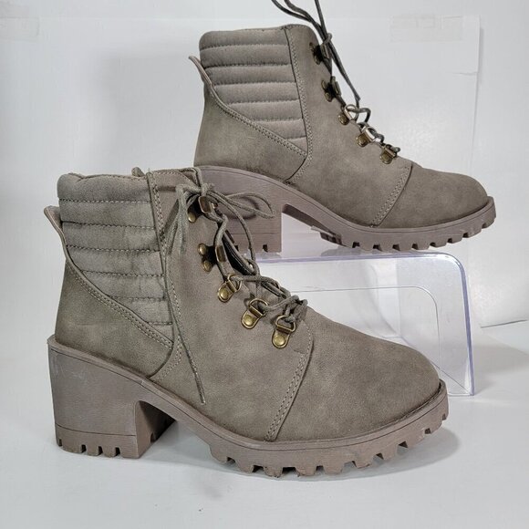 Dirty Laundry Womens 9 Chunky Heel Lug‎ Sole Combat Moto Boot Casual Gorpcore - Picture 1 of 12